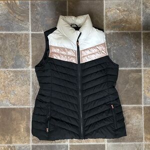 Chevron puffer vest - large